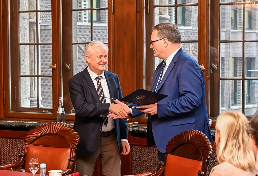 PM - Bundesverdienstkreuz für Gerolf Wolpmann