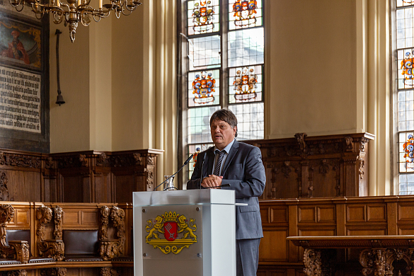 Finanzsenator Dietmar Strehl bei einer Rede im Rathaus