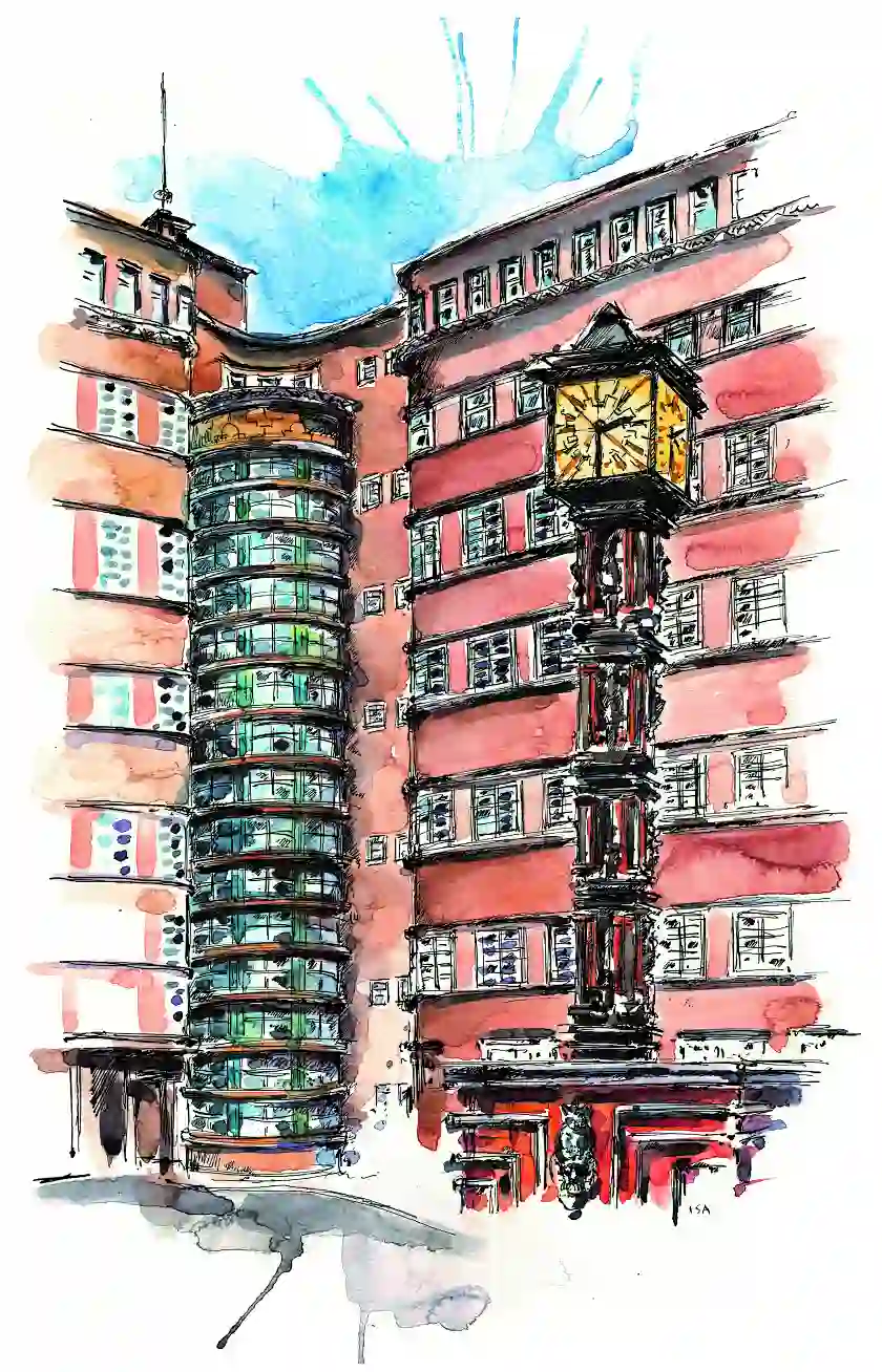 Brunnenuhr und Rundtreppenhaus - Innenhof