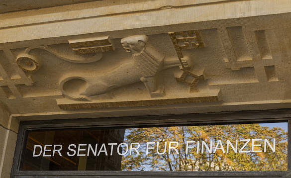 Schriftzug am Eingangsbereich des Haus des Reichs: Der Senator für Finanzen