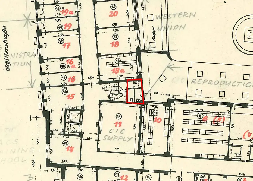 Lageplan mit Kennzeichnung der Toilette im Zwischengeschoss